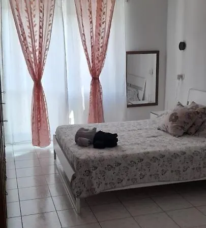 Apartment Bellissimo Alloggio Vicino Metro Bengasi,lino House *